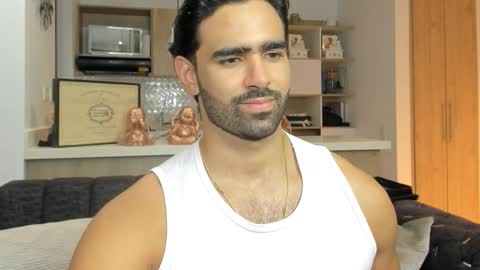 bradleymartin7 online show from October 22, 2025, 11:15 pm