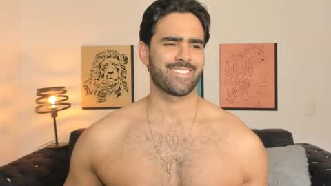 bradleymartin7 online show from April 18, 2026, 2:32 pm