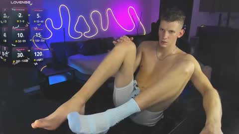 Snapshot of bradmaloney chatting on November 21, 2025, 7:23 pm brad maloney online show from November 21, 2025, 7:23 pm