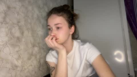 Kate online show from April 9, 2026, 6:13 pm