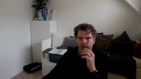 Snapshot of bram1944972145 chatting on February 7, 2025, 11:34 am Bram online show from February 7, 2025, 11:34 am