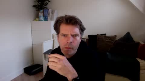 Snapshot of bram1944972145 chatting on February 7, 2025, 2:37 pm Bram online show from February 7, 2025, 2:37 pm