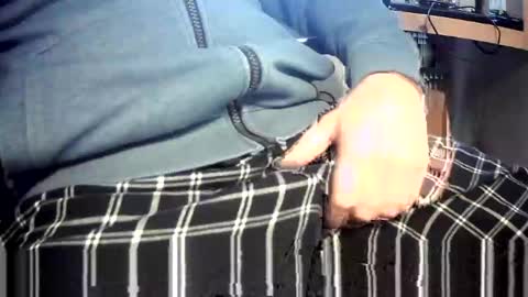 bram27370 online show from December 4, 2024, 8:56 am