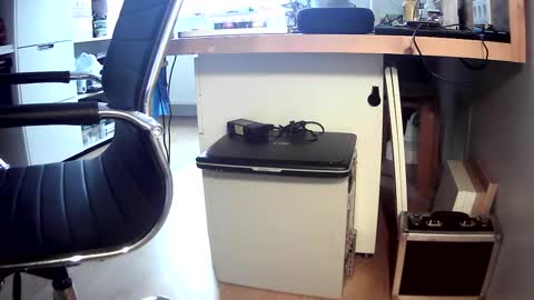 bram27370 online show from December 24, 2024, 12:44 pm