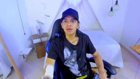 B R A N D online show from December 4, 2025, 10:51 pm