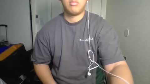 brandonsf1234340456 online show from February 12, 2026, 3:34 am