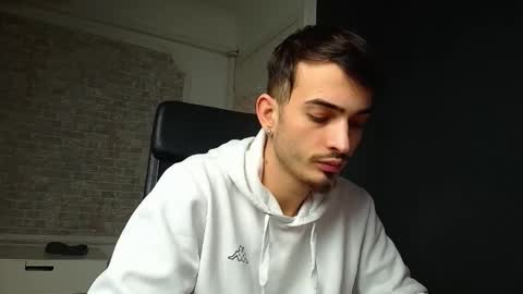 BrandonTateX online show from February 1, 2025, 1:09 pm