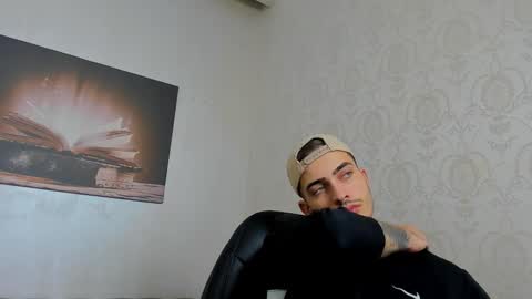 BrandonTateX online show from October 15, 2025, 7:08 am