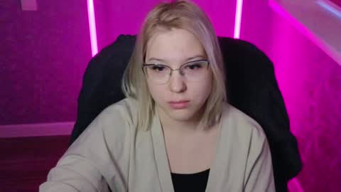 Belle  online show from January 19, 2025, 3:08 am