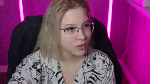 Belle  online show from January 22, 2025, 2:37 am