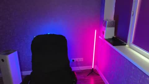 Belle  online show from February 22, 2025, 4:18 am