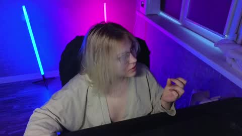 Belle  online show from March 3, 2025, 1:53 am