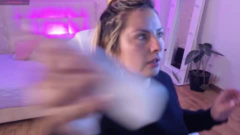 BRANDY  online show from October 9, 2025, 12:03 pm