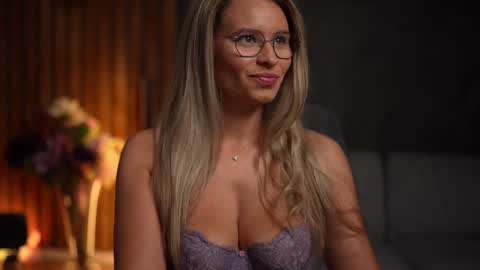 Alex online show from January 19, 2025, 4:44 am