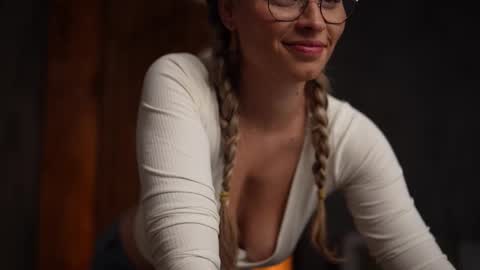 Alex online show from September 13, 2025, 6:46 am