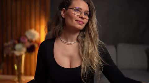 Alex online show from December 4, 2025, 6:01 am