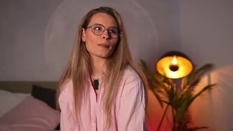 Alex online show from April 21, 2026, 7:03 am