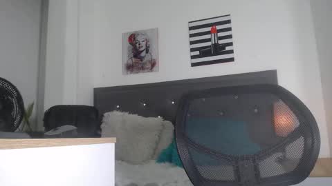 Vanesa online show from February 7, 2026, 11:14 am