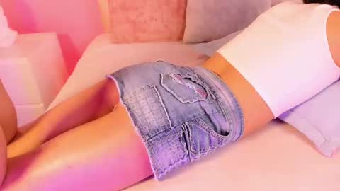   online show from February 10, 2025, 2:48 pm