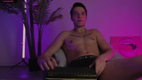 Johny Bravo online show from December 18, 2024, 8:36 pm