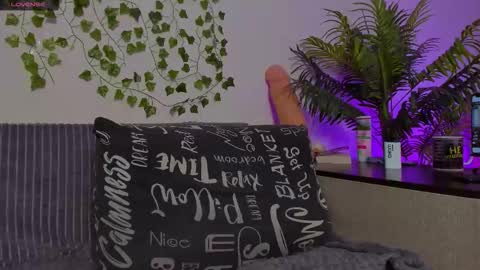 Johny Bravo online show from November 23, 2025, 10:15 am