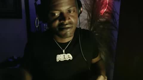 brayan1111x online show from April 25, 2026, 8:39 pm