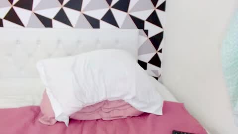 Alice online show from December 19, 2024, 10:42 pm