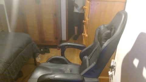 Breadw1nnah online show from September 24, 2025, 4:38 am