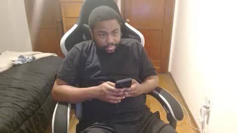 Breadw1nnah online show from November 13, 2025, 4:44 am