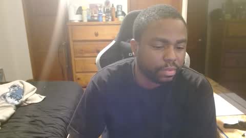 Breadw1nnah online show from December 23, 2025, 7:06 am