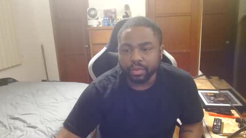 Breadw1nnah online show from June 3, 2026, 4:04 am