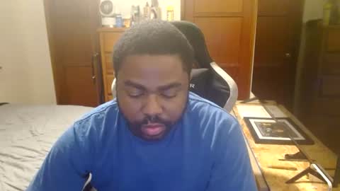 Snapshot of breadw1nnah chatting on June 25, 2026, 3:17 am Breadw1nnah online show from June 25, 2026, 3:17 am