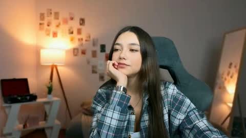 Rachel online show from March 19, 2026, 7:51 pm