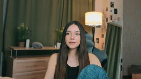 Rachel online show from April 26, 2026, 7:33 pm