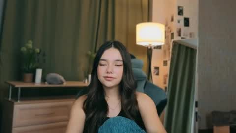 Rachel online show from April 28, 2026, 7:41 pm