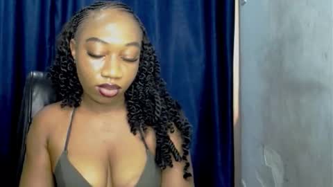 brealove_ online show from December 4, 2025, 9:18 am