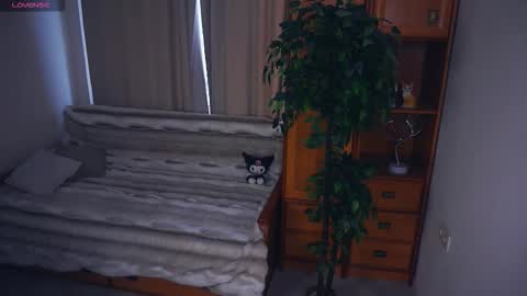 Mia Bunyard online show from October 14, 2025, 7:31 am