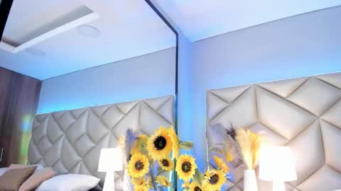   online show from January 10, 2026, 7:15 pm