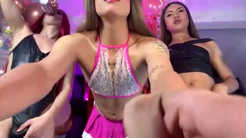 BRENDA  SALOME online show from April 19, 2026, 6:56 am