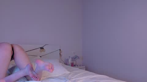 Snapshot of brenda_m00n chatting on April 29, 2026, 3:49 pm Brenda online show from April 29, 2026, 3:49 pm