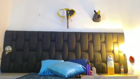 BRENDA VELASQUEZ online show from January 24, 2025, 9:26 pm