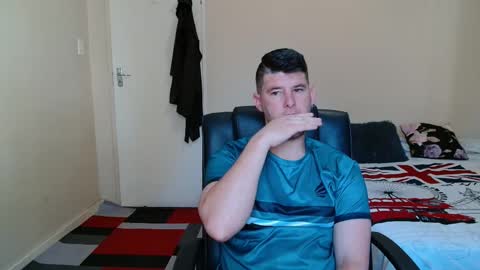 ask me lol online show from October 23, 2025, 5:07 am