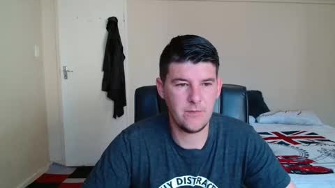 ask me lol online show from November 5, 2025, 4:56 am