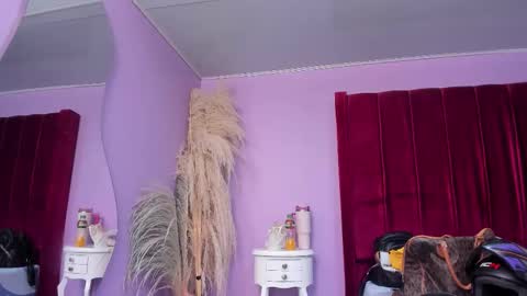 brendarendon online show from March 26, 2026, 2:50 am