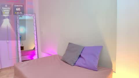 BRENDDA  online show from February 7, 2025, 3:45 am