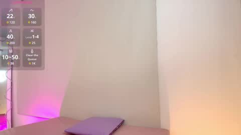 BRENDDA  online show from February 13, 2025, 3:50 am