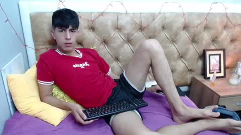 Esteban online show from February 18, 2025, 3:42 am