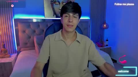 Esteban online show from September 25, 2025, 2:04 am