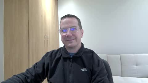 Snapshot of brettdj chatting on November 17, 2025, 3:07 pm Brett online show from November 17, 2025, 3:07 pm