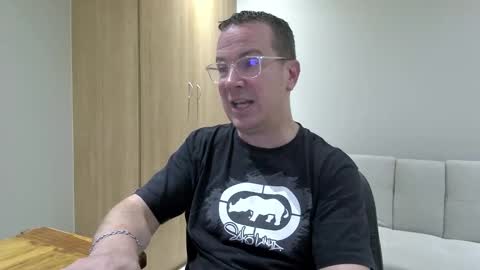 Snapshot of brettdj chatting on November 24, 2025, 6:29 pm Brett online show from November 24, 2025, 6:29 pm